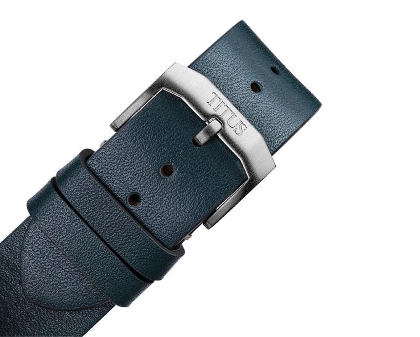 Valor三針日期顯示自動機械皮革腕錶 W06-03250-007