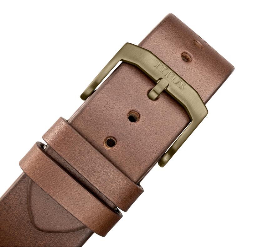 Valor三針自動機械皮革腕錶  W06-03296-007