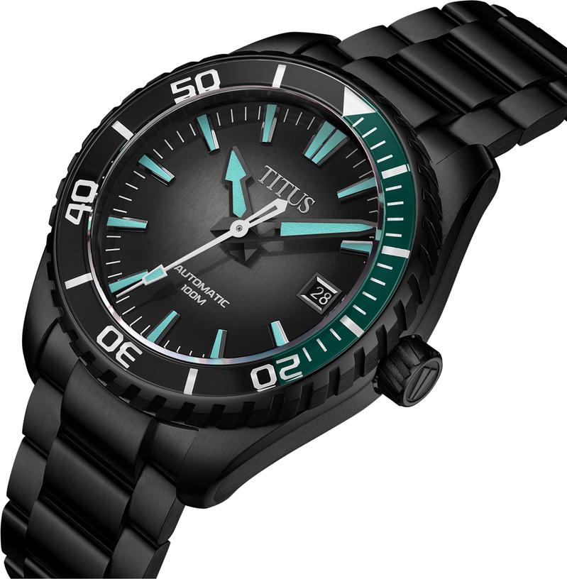 Saber 3 Hands Date Automatic Stainless Steel Watch W06-03423-005