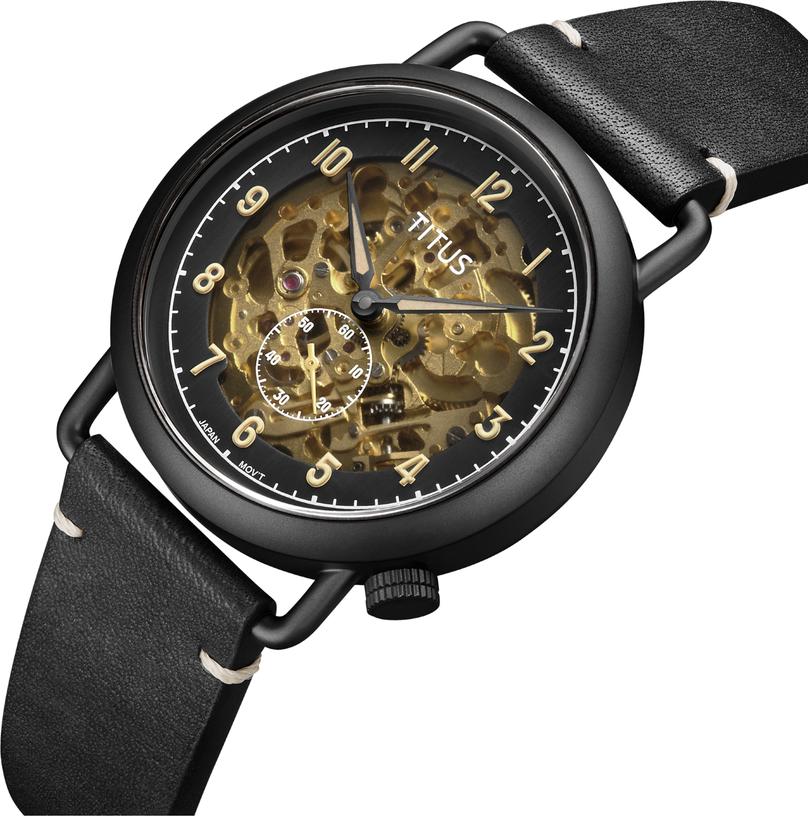 Classic 3 Hands Automatic Leather Watch W06-03299-005