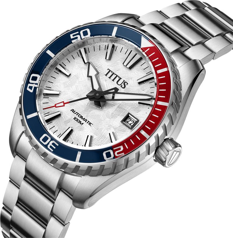 Saber 3 Hands Date Automatic Stainless Steel Watch W06-03423-003